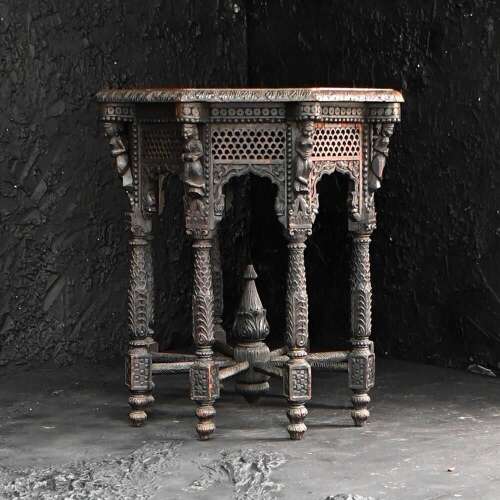 Burmese Table