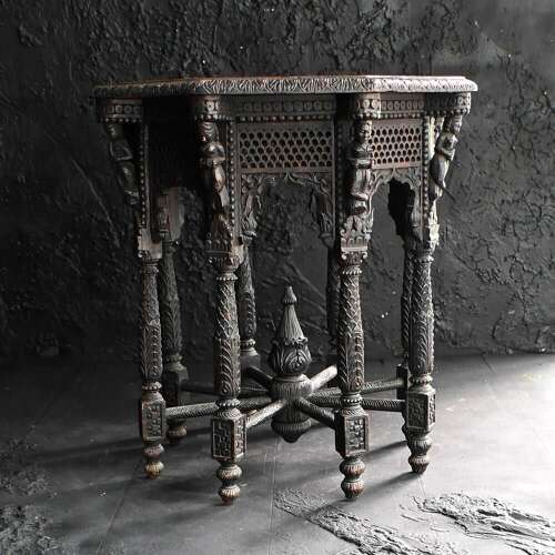 Burmese Table