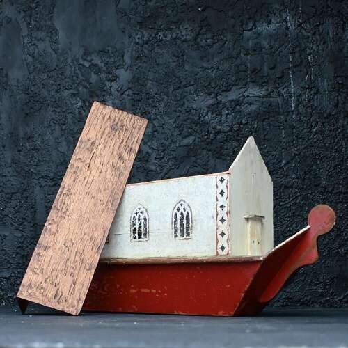 Large Noah’S Ark