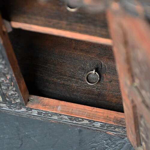 Indian Draw Table