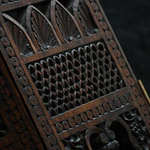 God Table